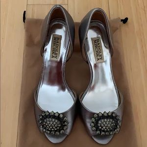 Badgley Mischka silver peeptoe heels